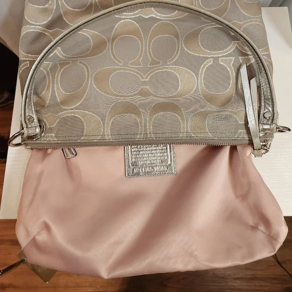 Coach Poppy Signature C Canvas Shoulder/Crossbody #18980